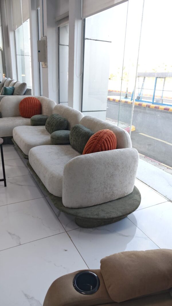 كنبة إيليفنت